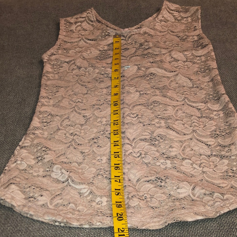 MAURICES NWOT BLUSH PINK LACE SLEEVELESS TOP - Picture 13 of 16